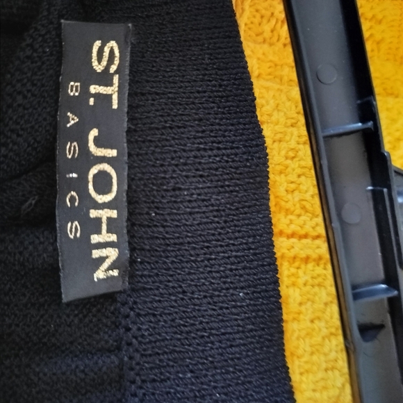 St. John Basics Black Womens Pants Size L - Picture 3 of 4